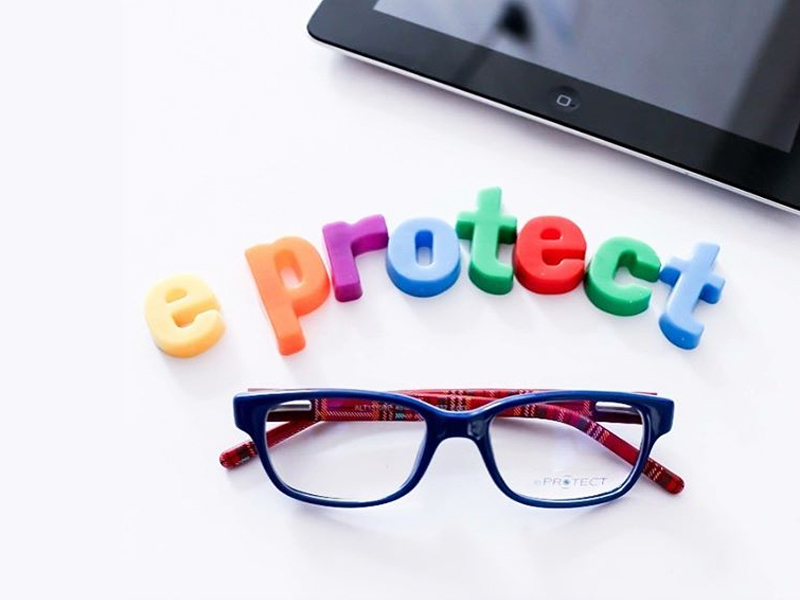 Des lunettes afocales anti lumi re bleue d di es aux enfants